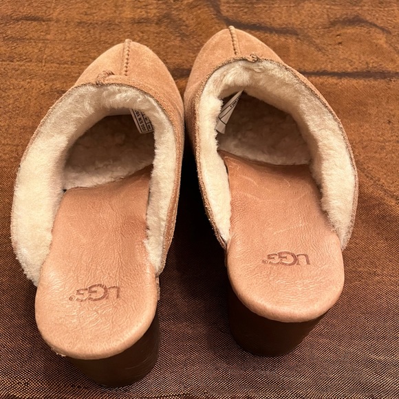 UGG Chestnut Shearling Lined Slides Clogs Size 7M - Picture 8 of 8